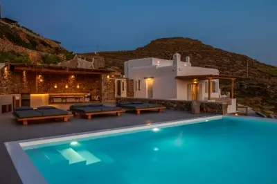 Mykonos 1 .webp