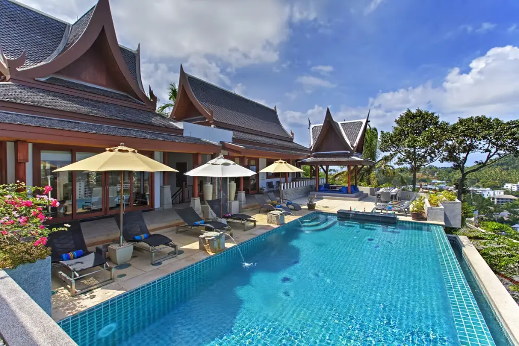 phuket1.webp