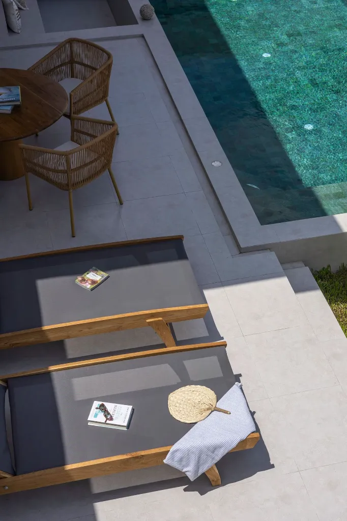 villa amour sunbeds.webp