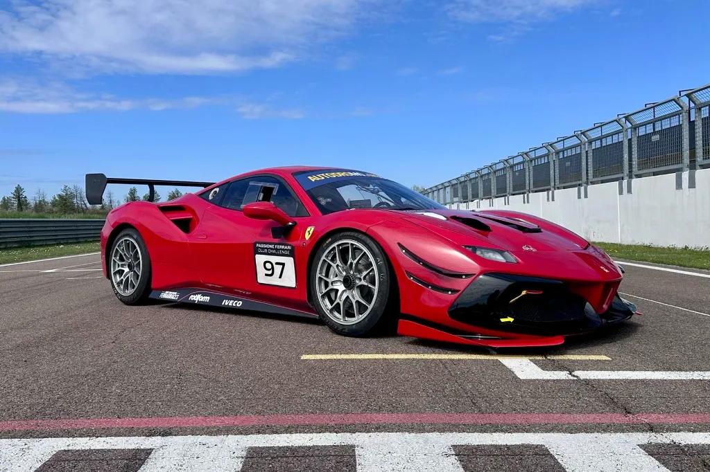 ferrari_488_autodromo_modena.webp
