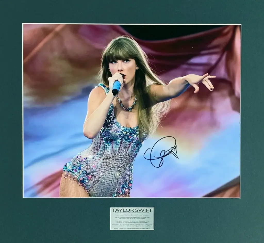 Taylor Swift Signed & Framed 16x20 Photo