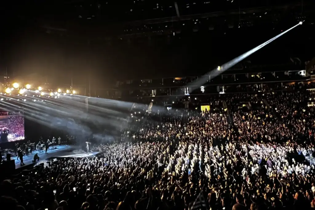 [ENT00107] Your Choice of Concert – Live at the Barclays Center