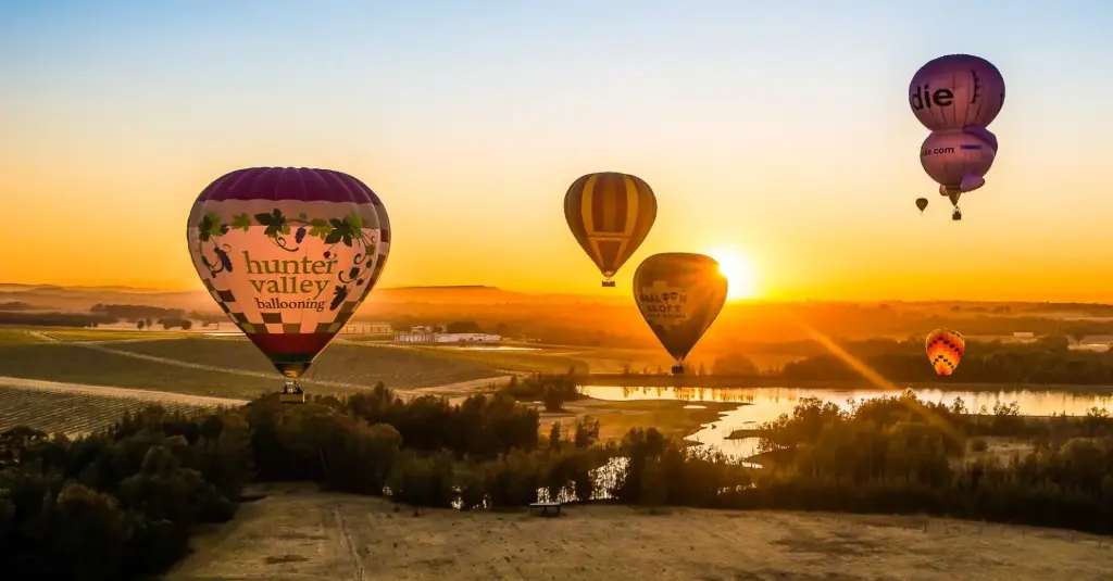 Hunter Valley by Air for 2 – The Ultimate Couples Experience (4 Nights)